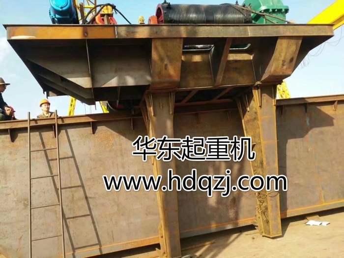 MDG型32T-50M偏掛龍門(mén)吊制作現(xiàn)場(chǎng)
